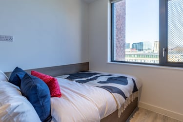 Skyline Silver En Suite - Image 7
